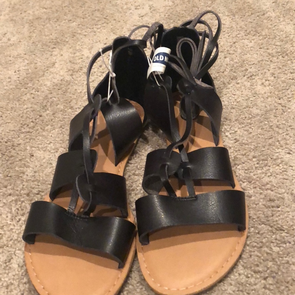 Old navy black sandals
